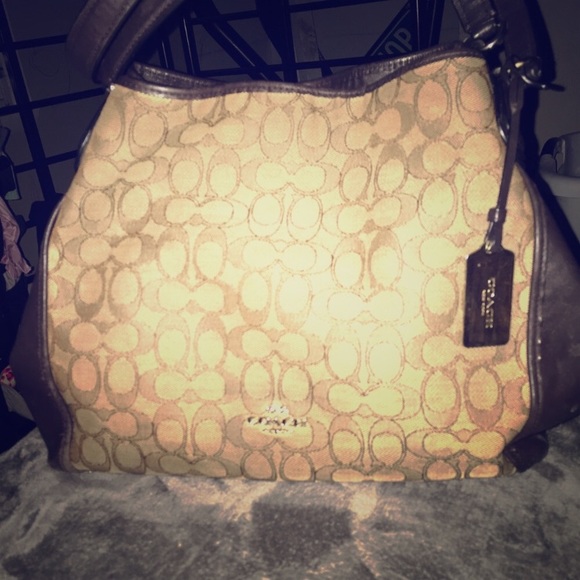 Coach purse - Picture 2 of 3